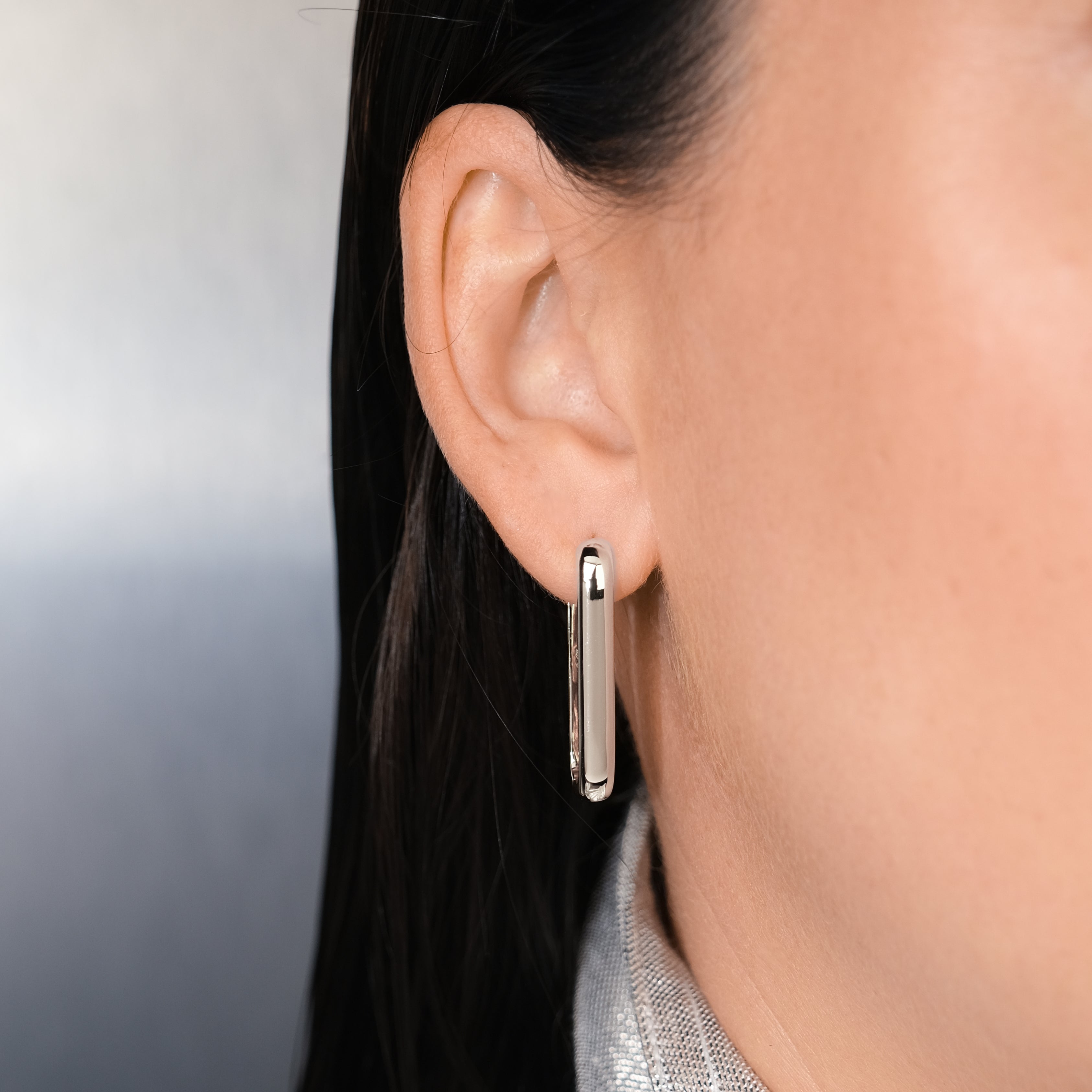 ACE_LONG_EARRING_SILVER_EAR