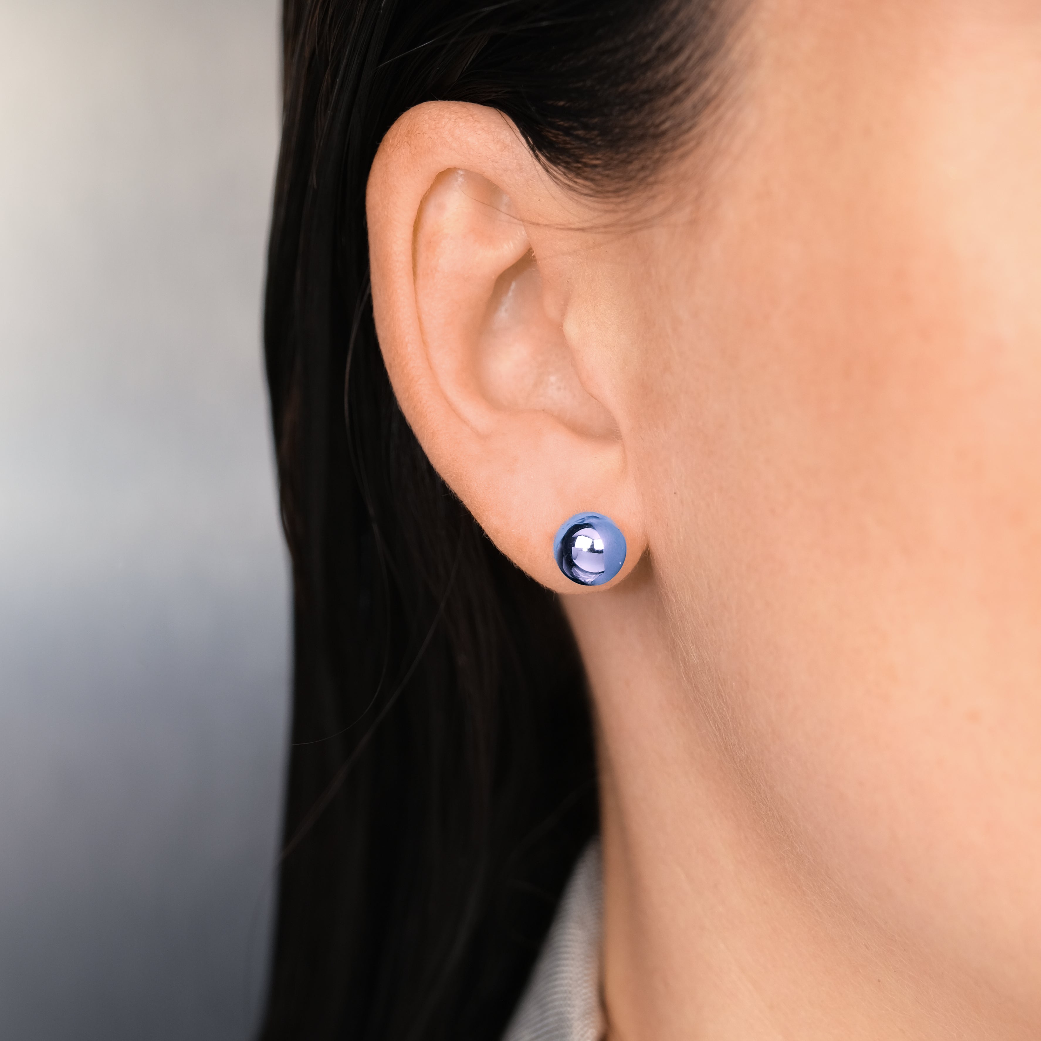 BALL_EARSTUD_BLUE_EAR