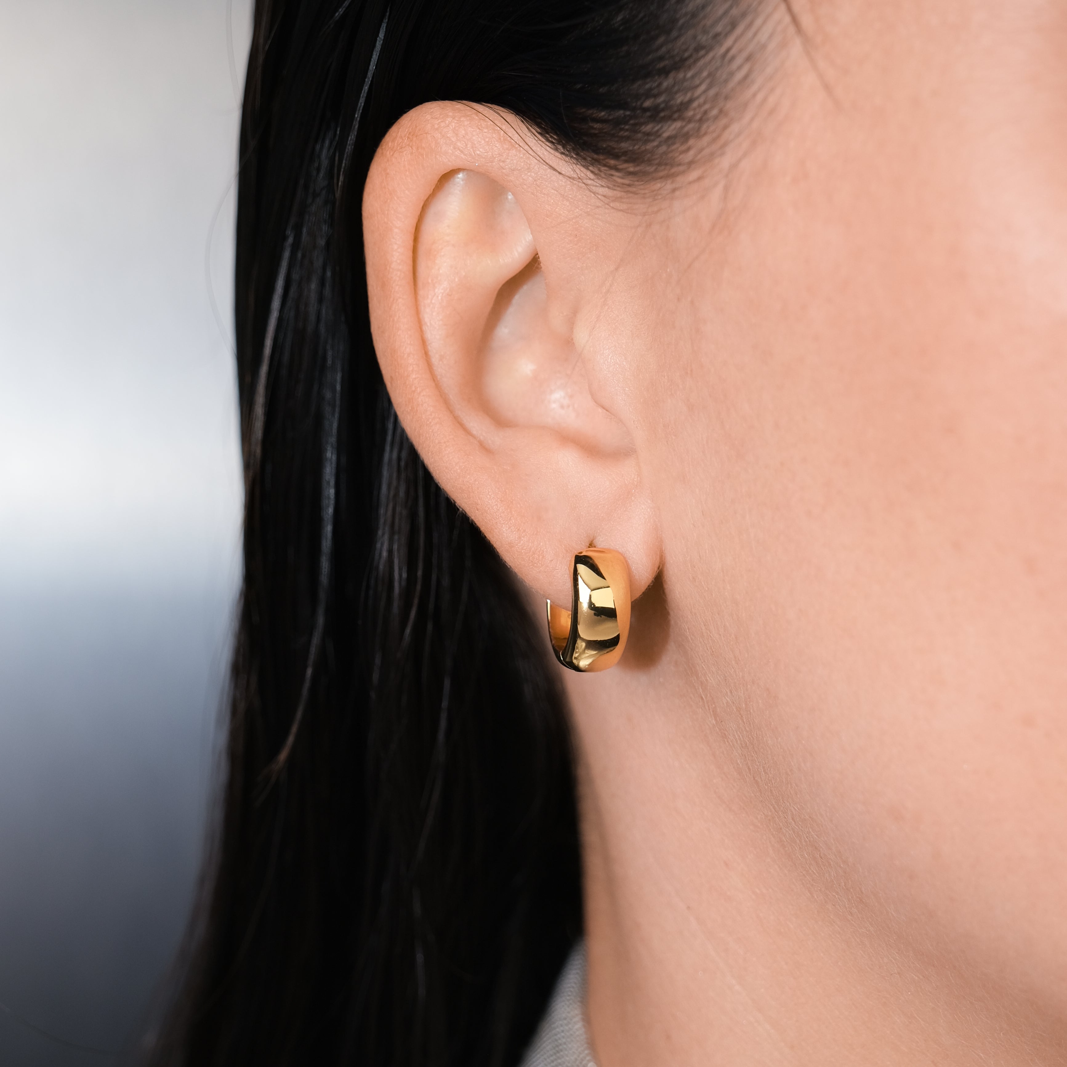 BAY_EARRING_GOLD_EAR