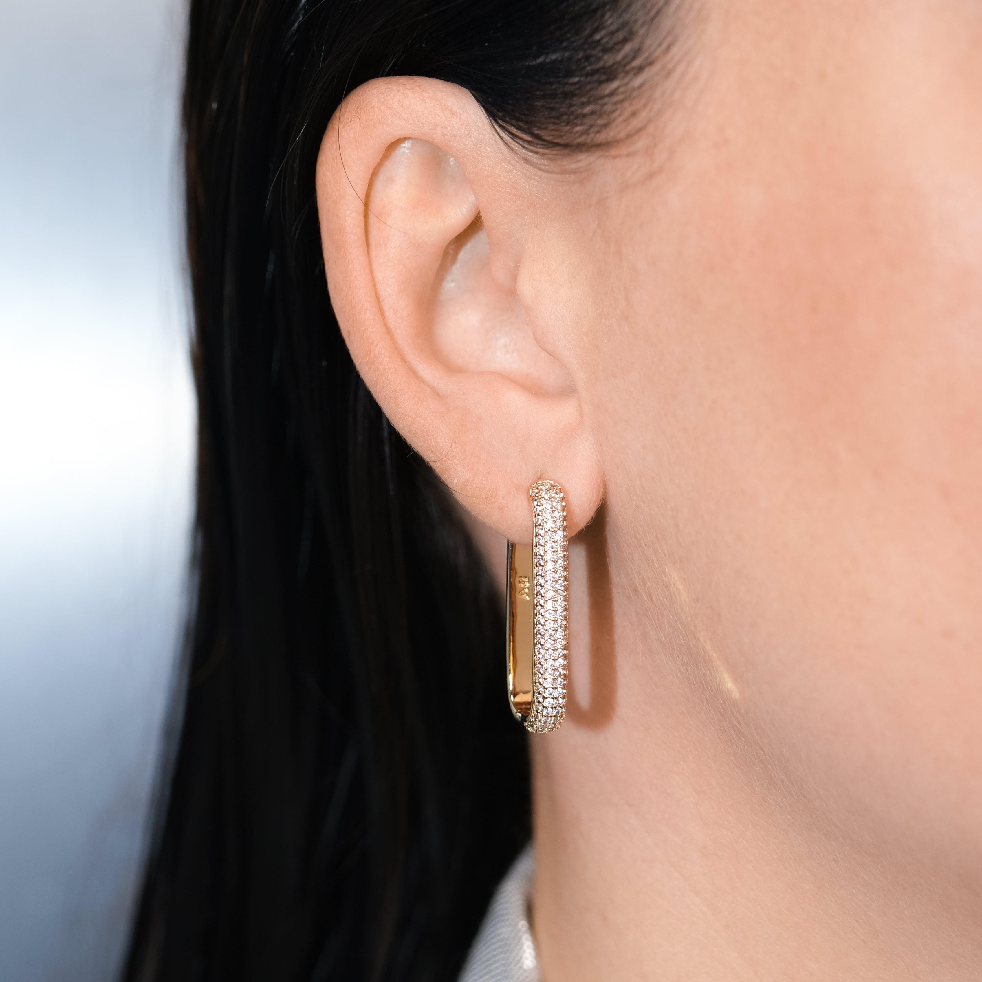 ICE_LONG_DIAMOND_EARRING_GOLD_EAR