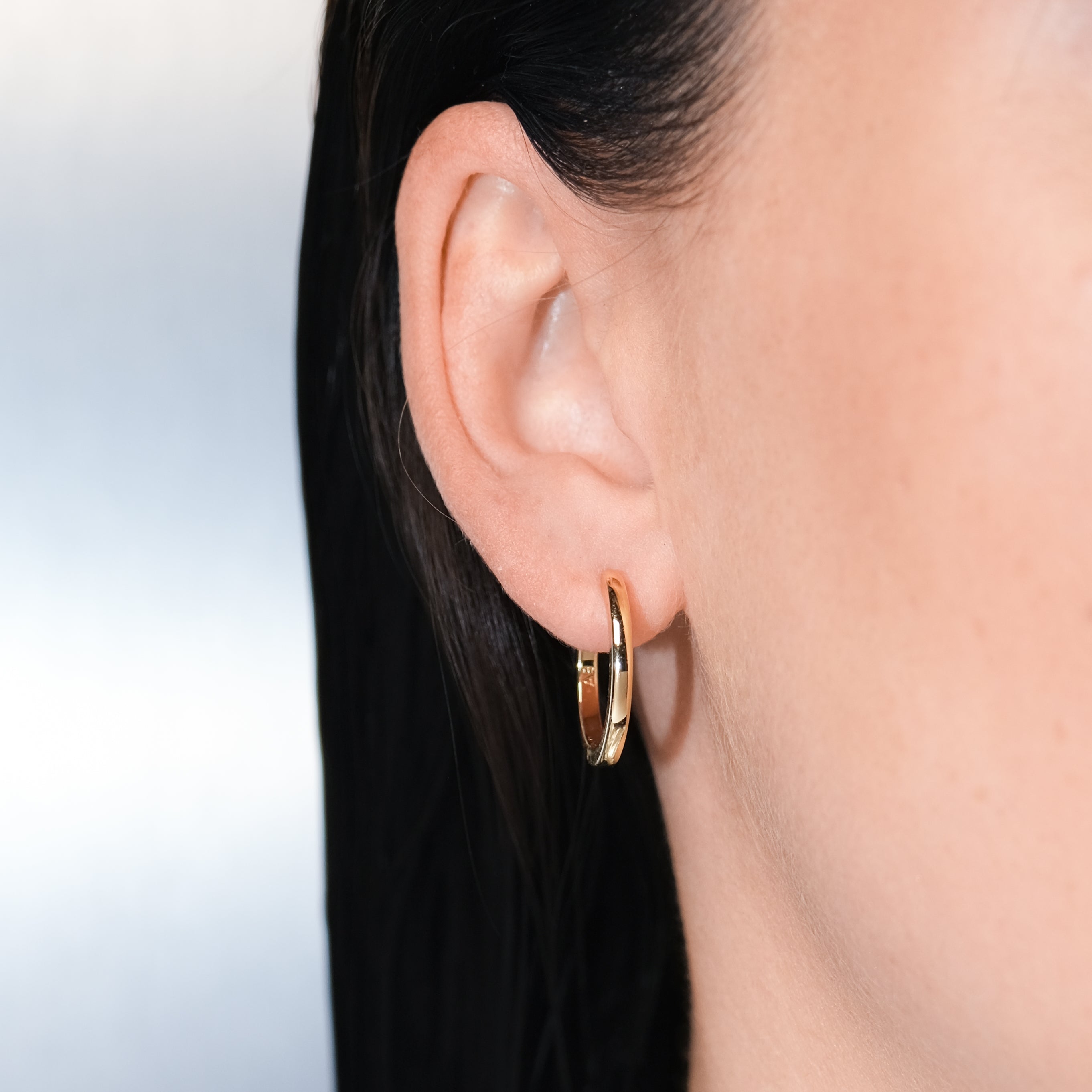 IVA_M_EARRING_GOLD_EAR