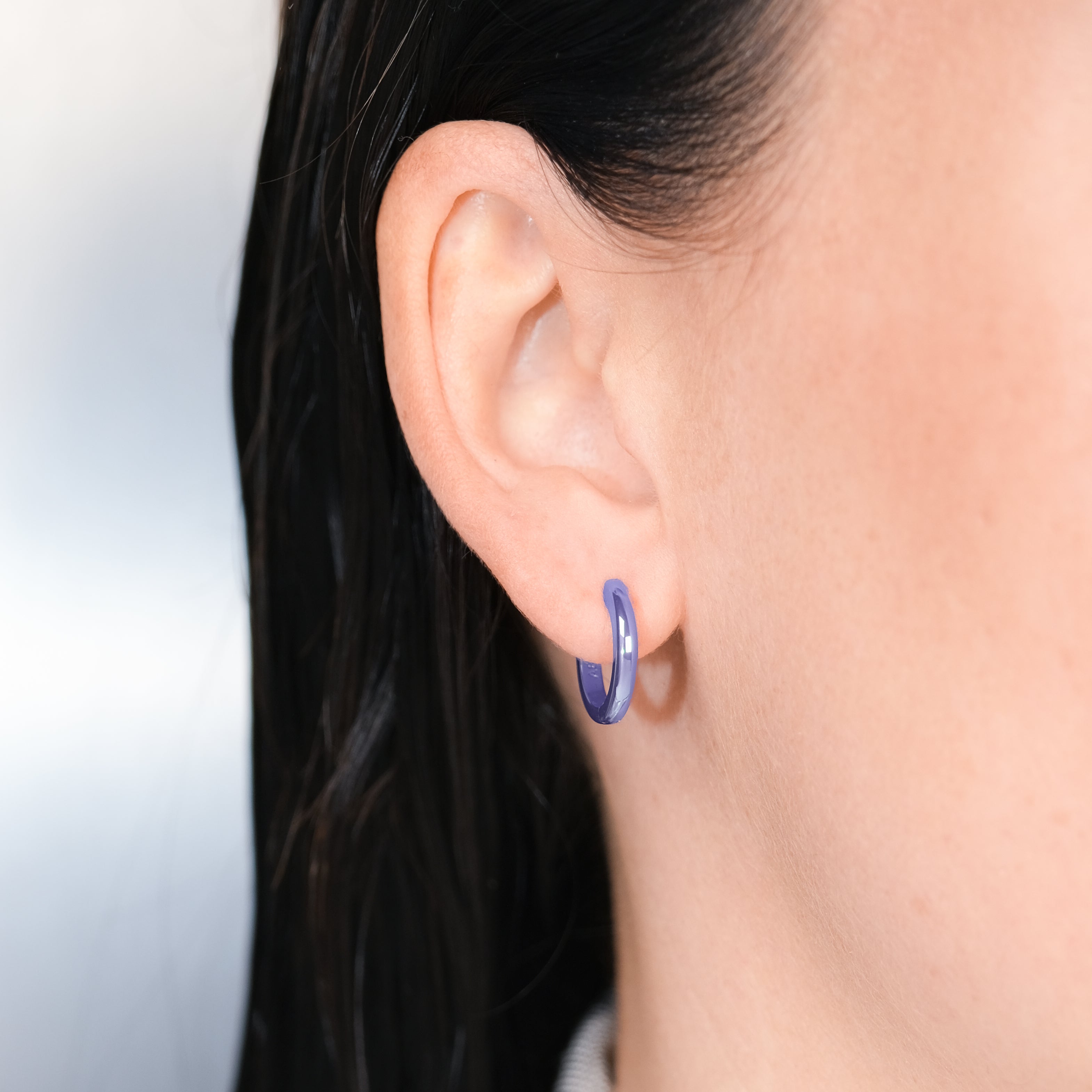 IVA_S_EARRING_BLUE_EAR