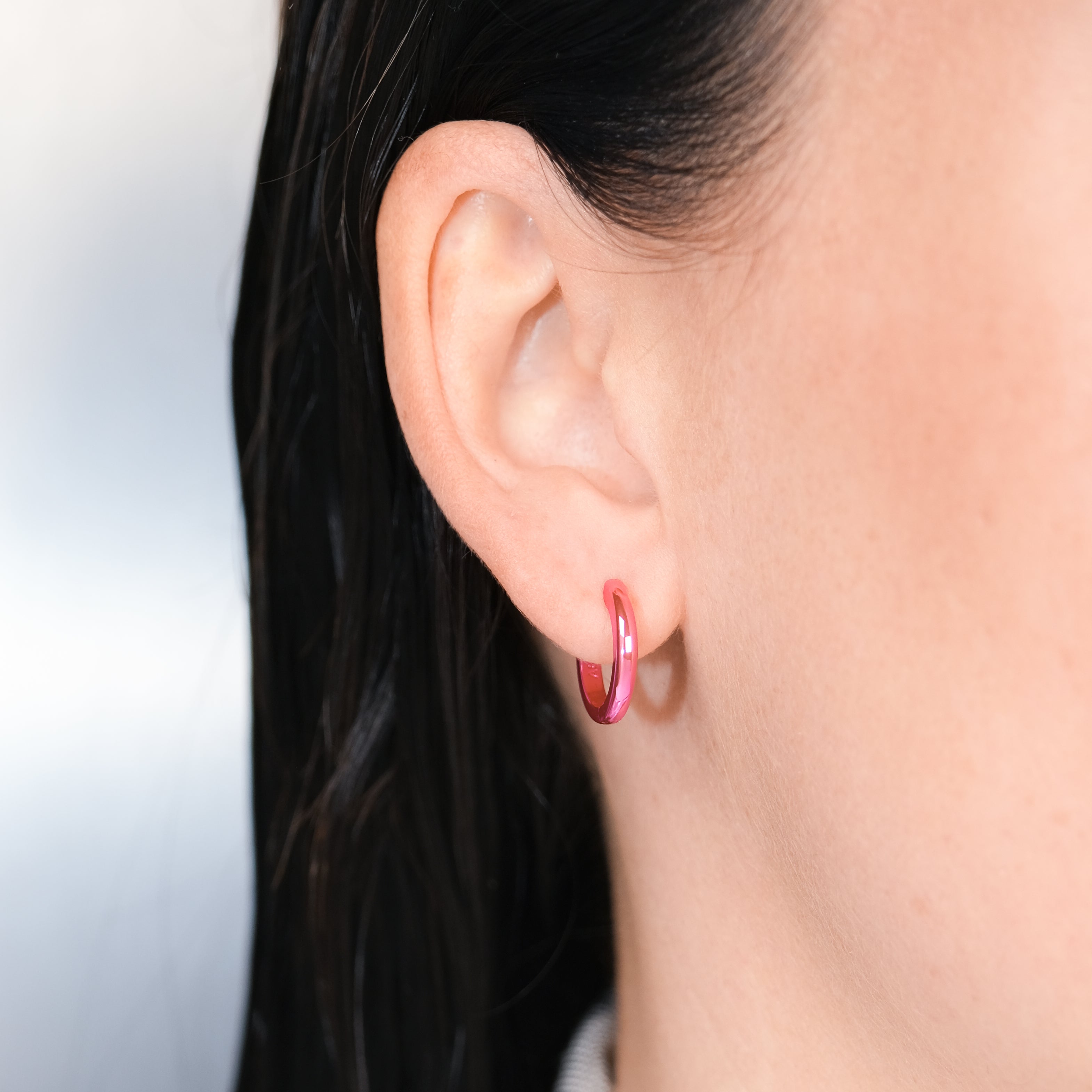 IVA_S_EARRING_PINK_EAR