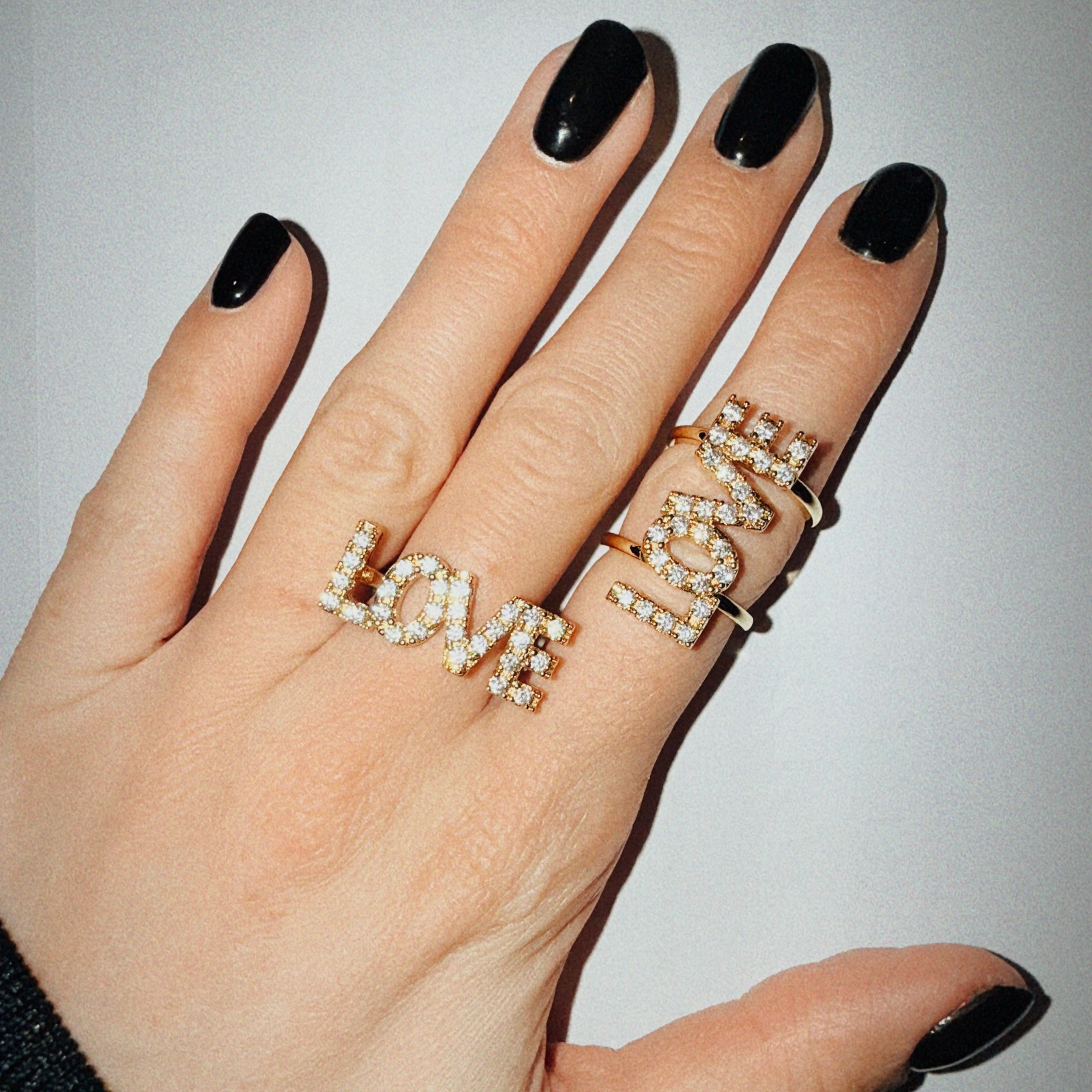 LOVE HORIZONTAL RING