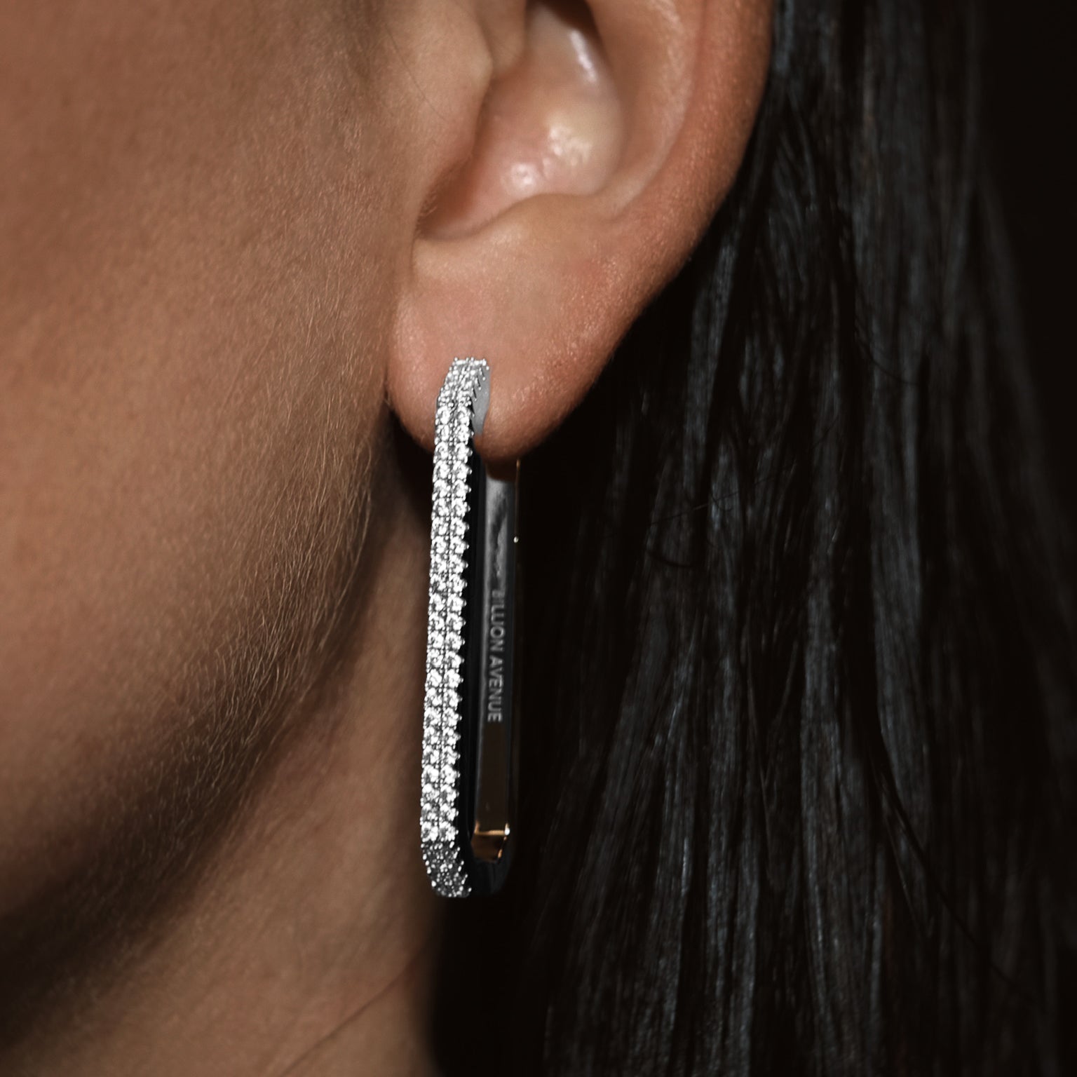 OCTA LONG DIAMOND EARRING